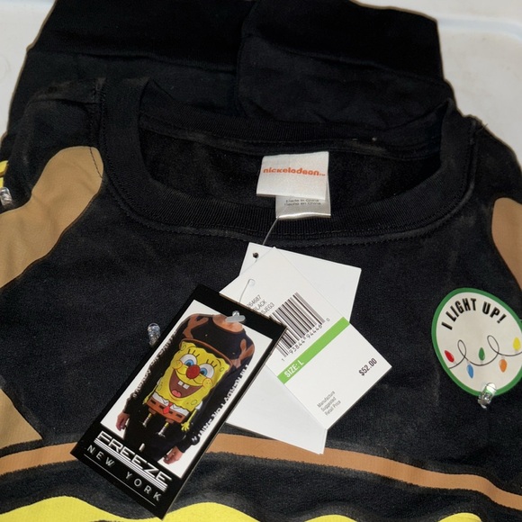 SpongeBob SquarePants Graphic Holiday light up Pullover Sweatshirt L Large NWT - Picture 6 of 6